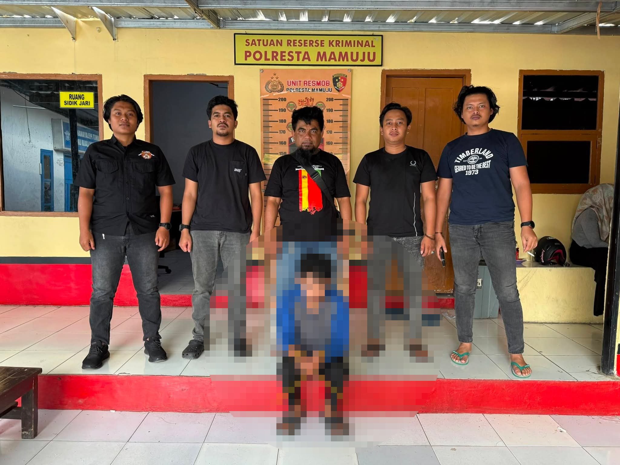 blur1785329076961
